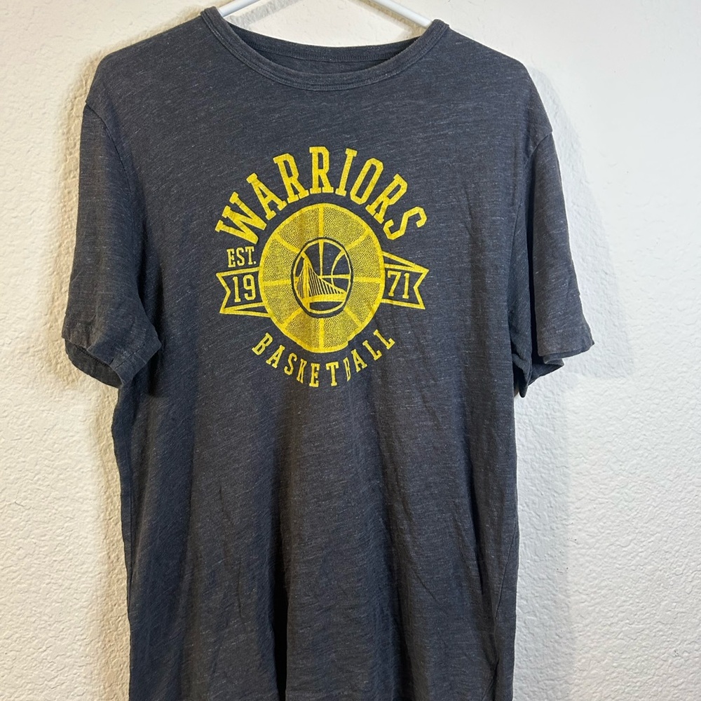 NBA Warriors Short Sleeve Logo Gray T-Shirt Basketball Town Dubs Large